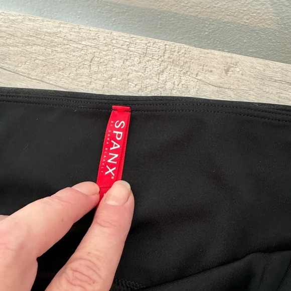 SPANX FAUX LEATHER LEGGINGS Black Ankle Length Size Large Power Waistband - Picture 9 of 10